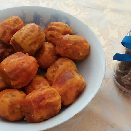 לינה וארוחת בוקר Girosa