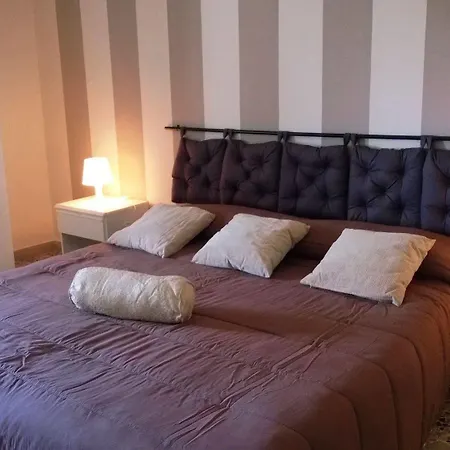 Girosa Bed & Breakfast 2*
